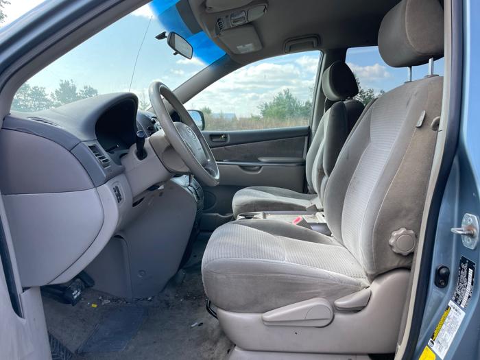 2006 toyota sienna le-7-passenger with 167195 miles for sale near elk-river, minnesota 9bfa6d6189cc49f286a3e5092c916b6c.jpeg