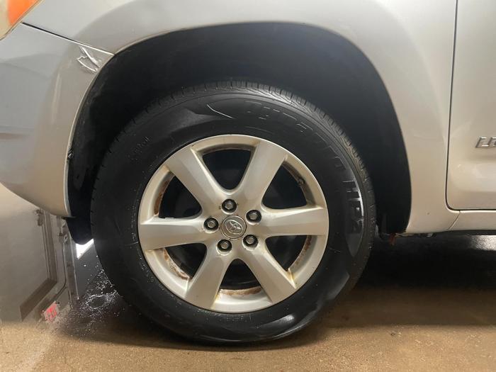 2008 toyota rav4 limited with 179997 miles for sale near elk-river, minnesota 9bff766f6ee54b4a95d3356b3b1fbbbf.jpg