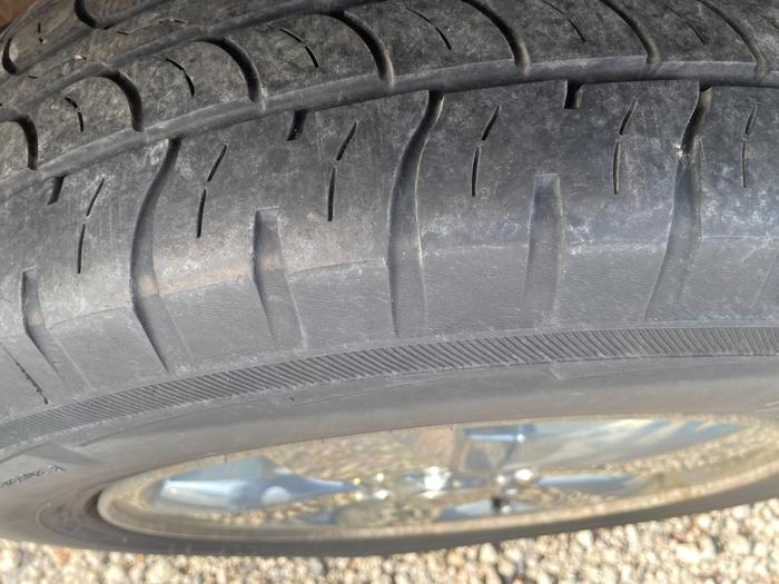 2009 ford escape limited-4wd-v6 with 193045 miles for sale near elk-river, minnesota 9c3612c5bab940d286c7512c9a903f2c.jpg