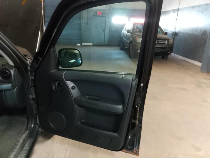 2004 jeep liberty sport-4wd with 146977 miles for sale near elk-river, minnesota 9c39893011b84f22aefb92af01841b25.jpg