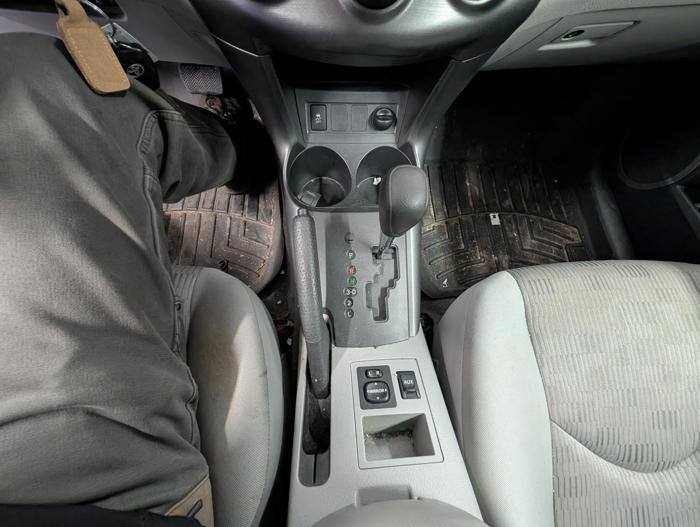 2010 toyota rav4 base-i4-4wd with 209322 miles for sale near elk-river, minnesota 9c457f4a47764d0a9f6447f7b75bb2ac.jpg