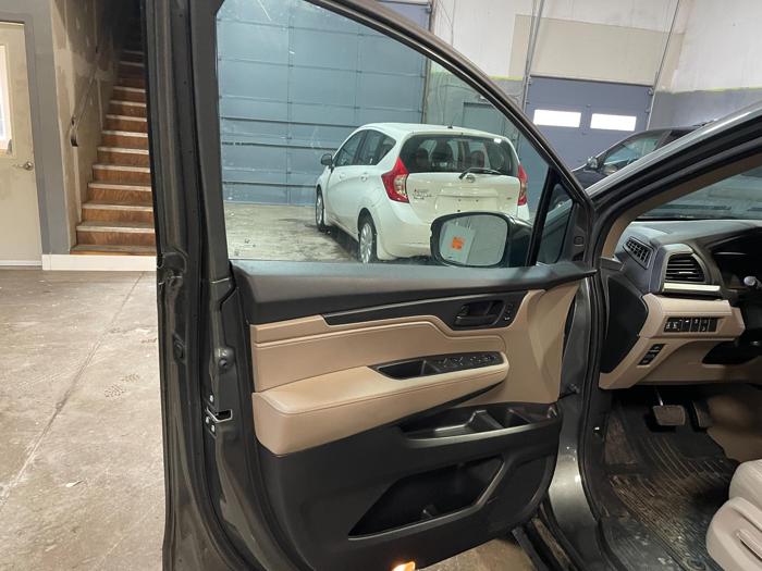 2019 honda odyssey exl---exl-nr with 10726 miles for sale near elk-river, minnesota 9c4e7bad206a4ca9946aaf26590d4951.jpg