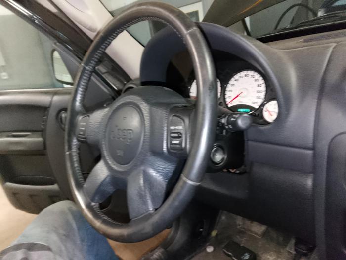 2004 jeep liberty sport-4wd with 146977 miles for sale near elk-river, minnesota 9c535d2854ac459ea0dd7dd21f2316d8.jpg