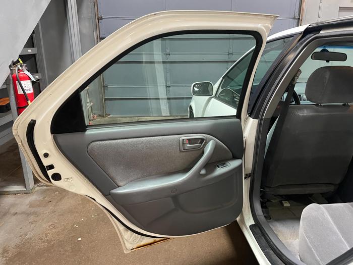 2000 Toyota Camry