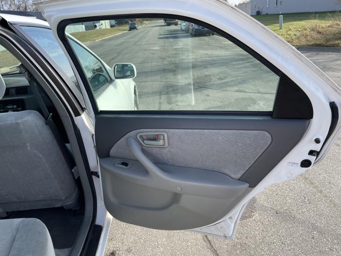 1998 toyota camry sel with 171459 miles for sale near elk-river, minnesota 9c626815d26c4f439e16c73250cf1743.jpg
