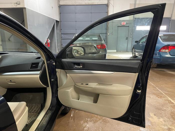 2014 subaru outback 2.5i with 189318 miles for sale near elk-river, minnesota 9ca20184e22d4625afd21e9e888c9b1b.jpg
