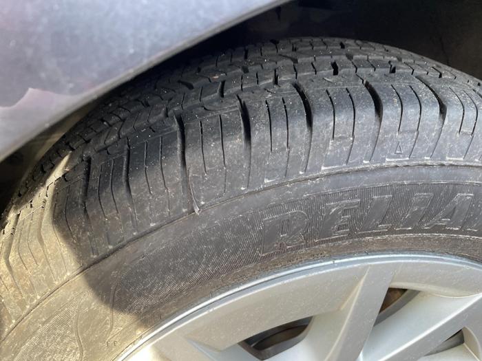 2013 toyota prius-v with 153265 miles for sale near elk-river, minnesota 9cbc1e4b6ec340fead9e89fc1f00baa9.jpg