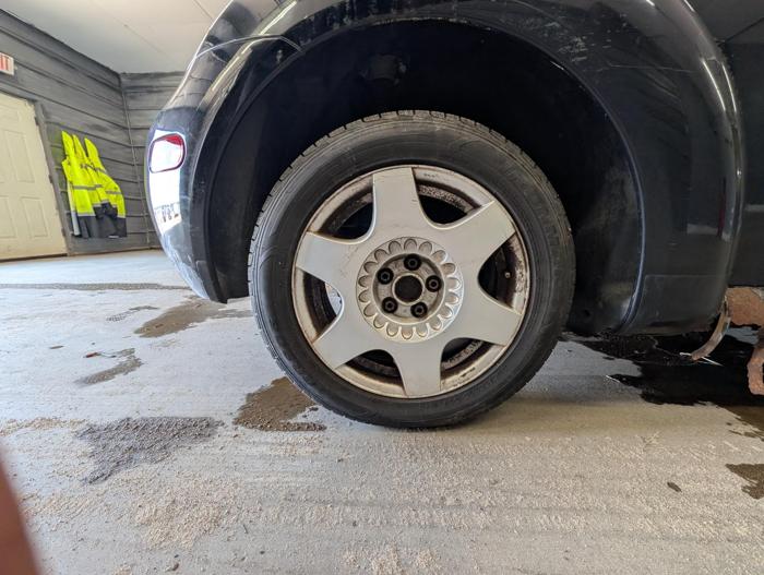 1999 volkswagen new-beetle gls-2.0 with 162278 miles for sale near elk-river, minnesota 9cf0da824c5d458aba6dfee5dd73e546.jpg