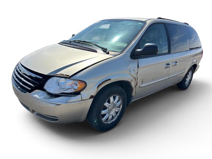 2005 chrysler town-&-country touring with 175445 miles for sale near elk-river, minnesota 9cfa382b10d34ed68f67a4b3eae276de.jpg