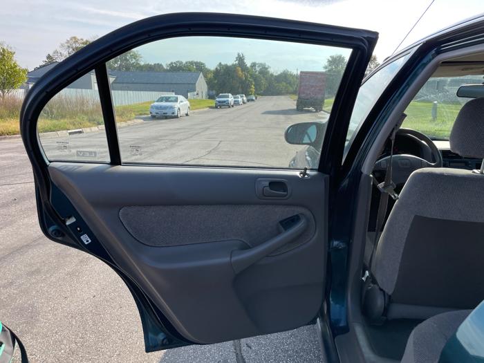 1998 honda civic lx-sedan with 137756 miles for sale near elk-river, minnesota 9cfe2ede264b4bf4b938f4db585b6c43.jpeg