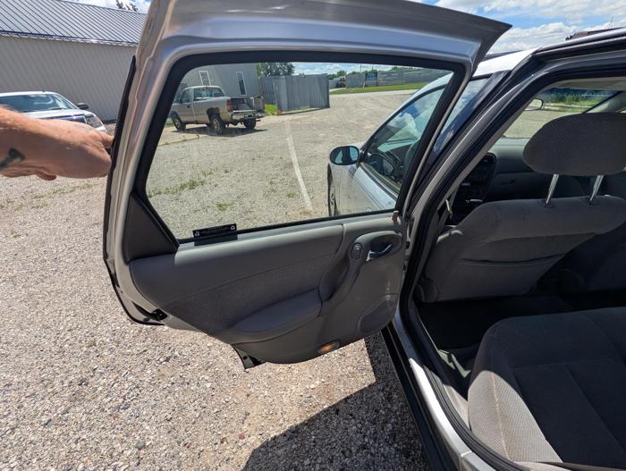 2002 saturn ls l300 with 4246 miles for sale near elk-river, minnesota 9d2d6f7b32c34bac9c7ab926a2a335bd.jpg