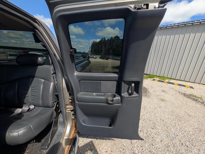 2001 chevrolet silverado-1500 ext.-cab-short-bed-4wd with 212525 miles for sale near elk-river, minnesota 9d61dddd1bb54278b62f666ccbc40c8b.jpg