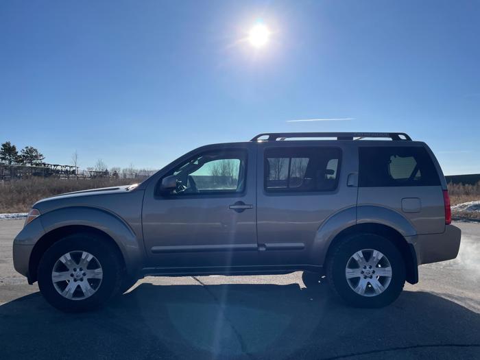 2005 nissan pathfinder xe with 258980 miles for sale near elk-river, minnesota 9d6a1831d4a842a9a021161c650c4e04.jpg