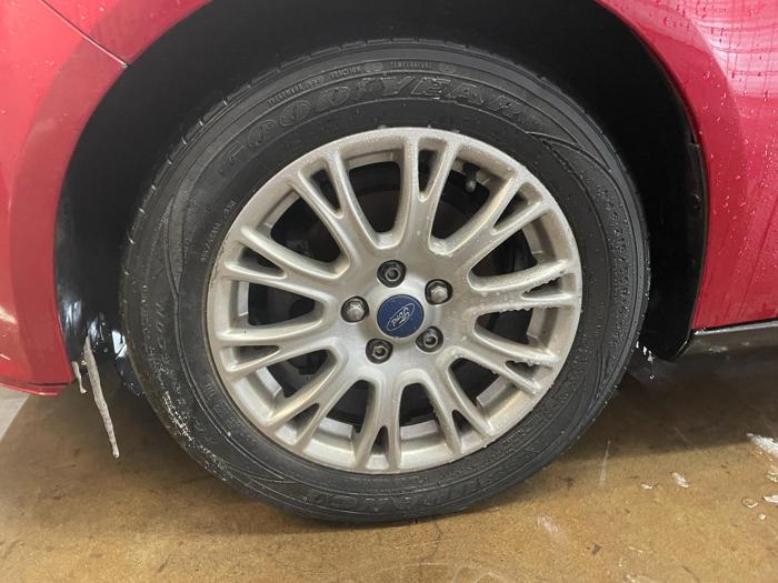 2012 ford focus se with 208687 miles for sale near elk-river, minnesota 9d7b77be455d4c2c9d5eb827db188440.jpg