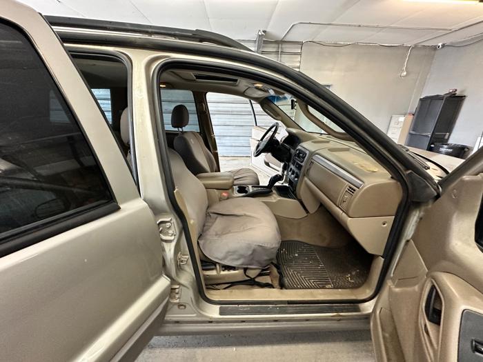 2003 jeep grand-cherokee laredo-4wd with 200465 miles for sale near elk-river, minnesota 9d7eefdf23134711921442ebe932660b.jpeg