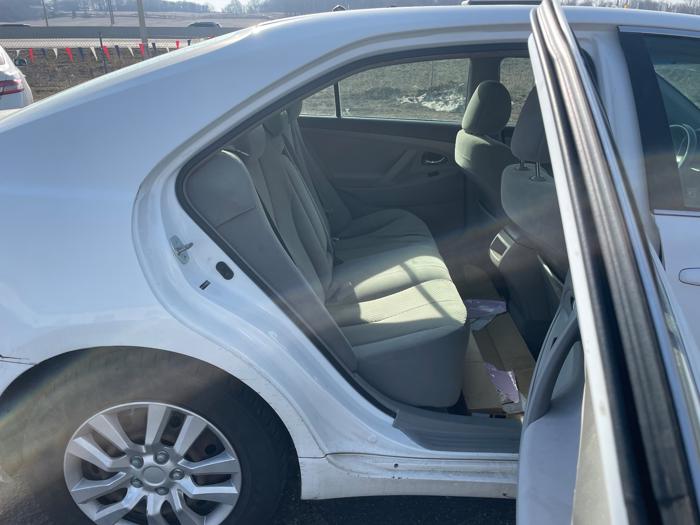 2007 toyota camry ce-5-spd-at with 249959 miles for sale near shakopee, minnesota 9d95c630d00b4128a6d16248cdee1053.jpeg