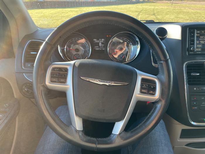 2016 chrysler town-&-country touring with 138021 miles for sale near rochester, minnesota 9ddf49c8021e42cd88a986741b6a3b58.jpeg