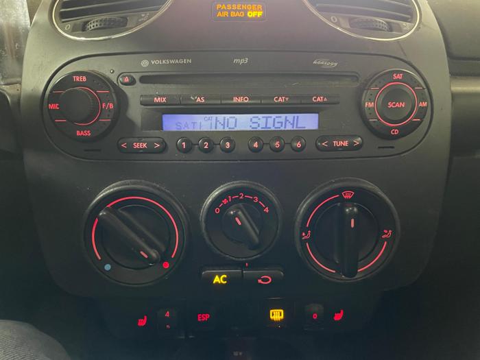 2006 volkswagen beetle 2.5 with 95840 miles for sale near elk-river, minnesota 9df64b91fc8d41a5b0ca0594f56925af.jpg