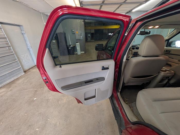 2011 ford escape xlt-4wd with 245487 miles for sale near elk-river, minnesota 9e075d1855f248f7909ad7cc1e9f8609.jpg