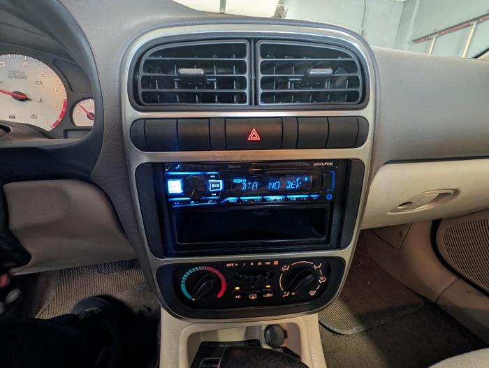 2003 saturn l-series-sedan l200 with 107850 miles for sale near elk-river, minnesota 9e0c80b48b5f48918c352eb439938258.jpg