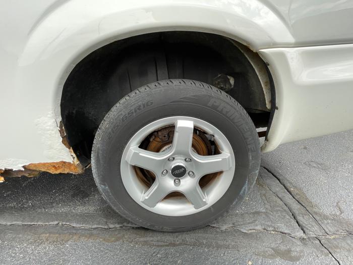 2006 dodge grand-caravan cargo-van with 127292 miles for sale near clearwater, minnesota 9e171d0ce80744228dbd7cc9092aced0.jpeg