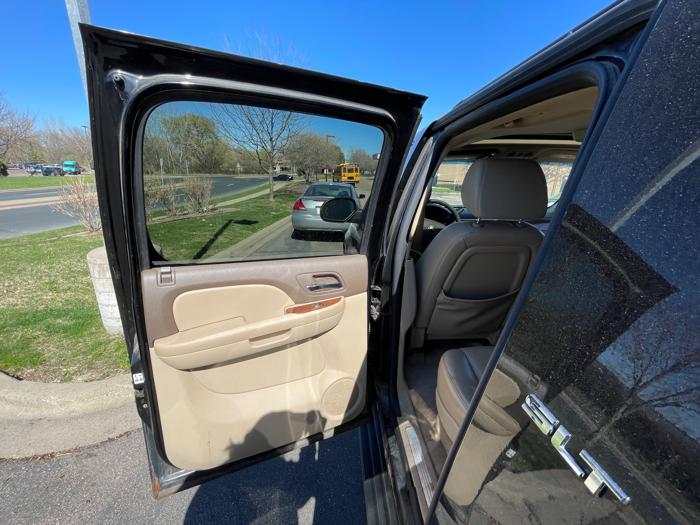 2007 gmc yukon-xl sle-1-1-2-ton-4wd with 258851 miles for sale near burnsville, minnesota 9e33d71432f640cc8d3be03b0ba650f7.jpeg