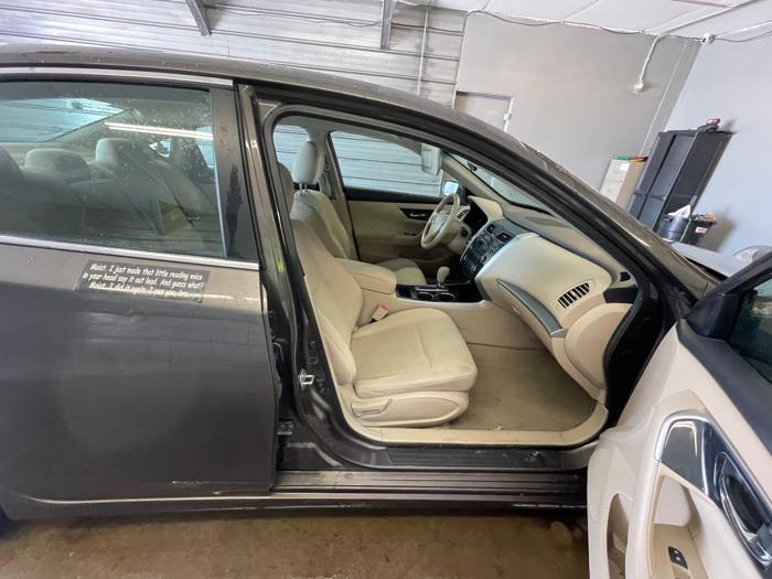 2014 nissan altima 2.5-sl with 200006 miles for sale near elk-river, minnesota 9e36987bd6ef4d8683cfb7eb976044e5.jpeg