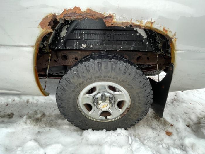 2004 chevrolet silverado-1500 ext.-cab-short-bed-4wd with 157564 miles for sale near elk-river, minnesota 9e9a3720a01f4fcd8158e0ac780aceda.jpeg