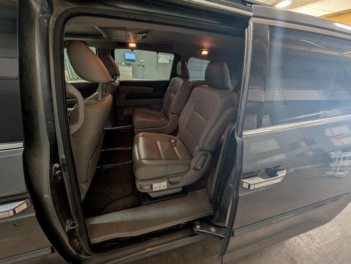 2011 honda odyssey touring with 204874 miles for sale near elk-river, minnesota 9e9fe023e94f4f7eb43d1d081149e358.jpg