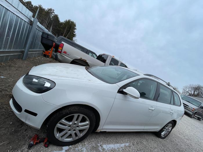 2010 volkswagen jetta-sportwagen s with 143859 miles for sale near elk-river, minnesota 9eaa132632a74a61af667f291ebf0327.jpg