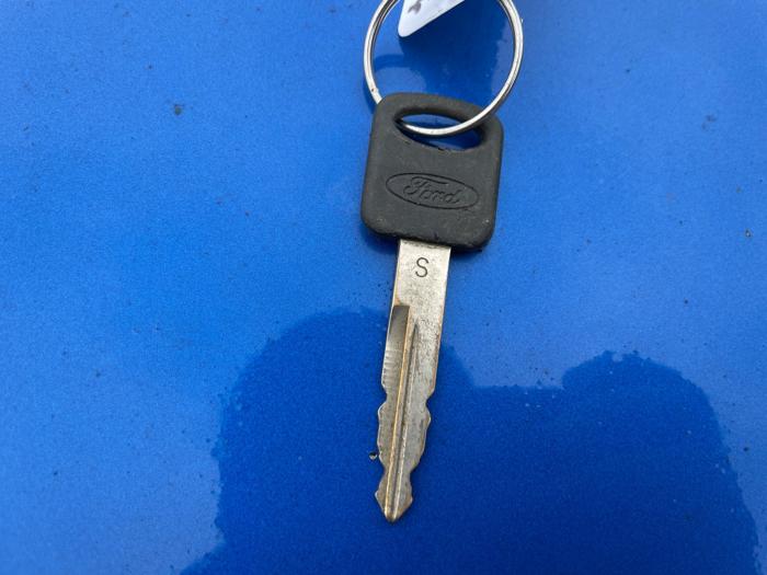 1999 ford f-250-sd xl-supercab-swb-2wd with 278395 miles for sale near elk-river, minnesota 9eacc931f8d3406d9c492f03e83da7b0.jpg