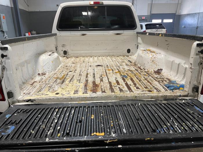 2005 ford f-250 xl with 165836 miles for sale near elk-river, minnesota 9eace9d259e3421e875b8a54a2ac6bf4.jpg