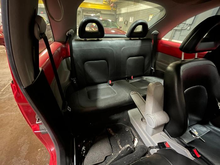 2000 Volkswagen New Beetle