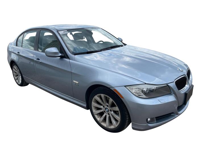 2011 bmw 3-series 328i-xdrive-sa with 134733 miles for sale near elk-river, minnesota 9ee2aa9bfa7f4f5782965db558862090.jpg