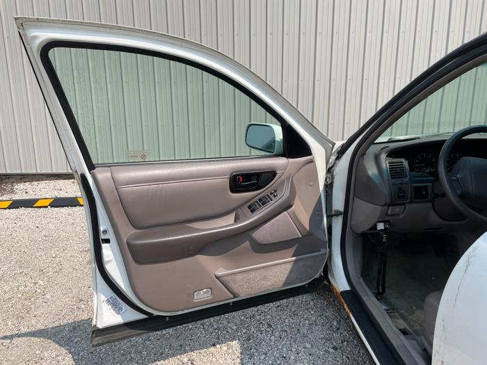 1997 toyota avalon with 195058 miles for sale near elk-river, minnesota 9efdd9953746407b9649d844127bb0f1.jpeg