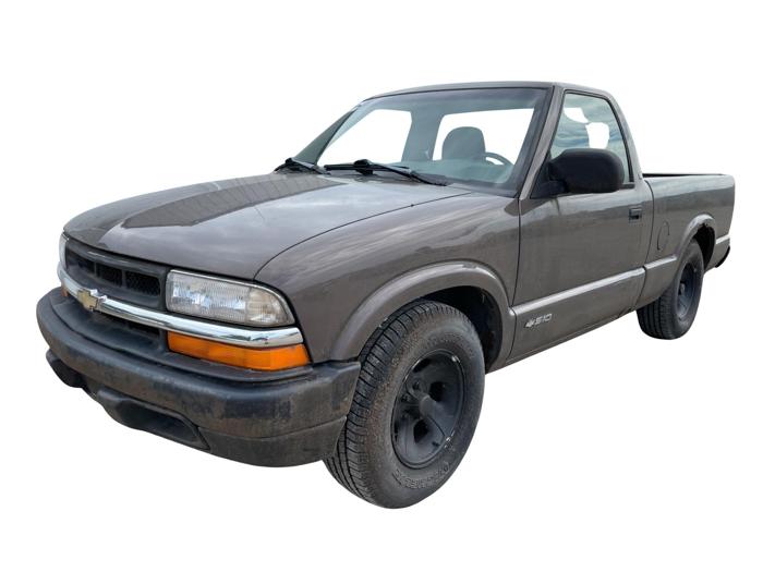 1998 chevrolet s10-pickup reg.-cab-short-bed-2wd with 115997 miles for sale near elk-river, minnesota 9f04dc4aa1ae4c4c88bec7b2be53d2d7.jpg