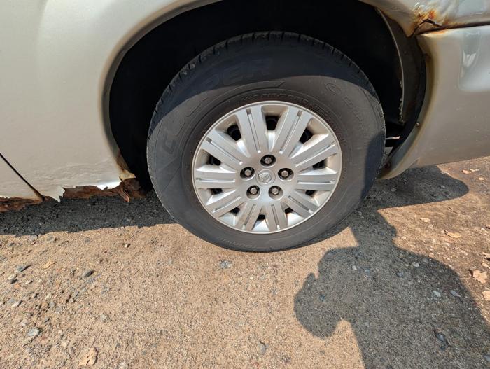 2006 chrysler town-&amp;-country lx with 222575 miles for sale near elk-river, minnesota 9f0b00a9ba874d5f8325e826a5f451f8.jpg