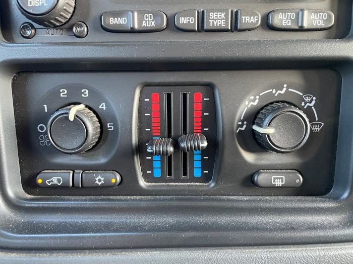 2004 chevrolet silverado-1500 ext.-cab-short-bed-4wd with 180428 miles for sale near elk-river, minnesota 9f17e051bcc44d1282262435037a751d.jpeg