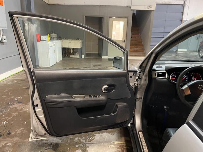 2011 nissan versa 1.8-sl-hatchback with 159287 miles for sale near elk-river, minnesota 9f1f8e8fd3a841ba930fa24eb82999b7.jpg