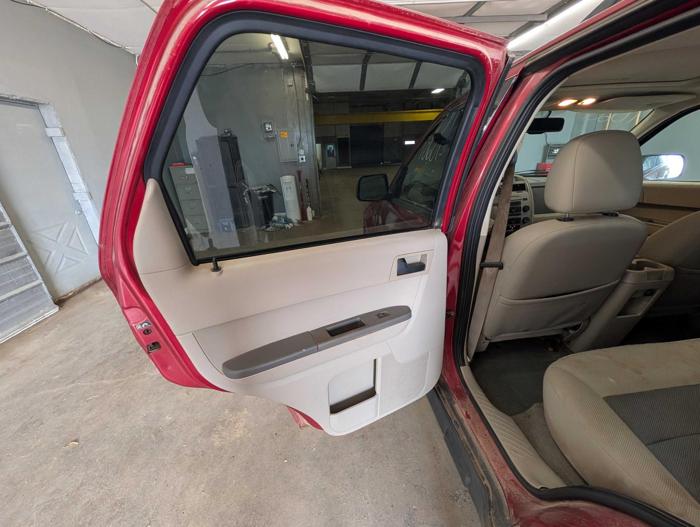 2008 ford escape xlt-2wd-v6 with 238347 miles for sale near elk-river, minnesota 9f2e229630474f30903f2b1b64e577ab.jpg