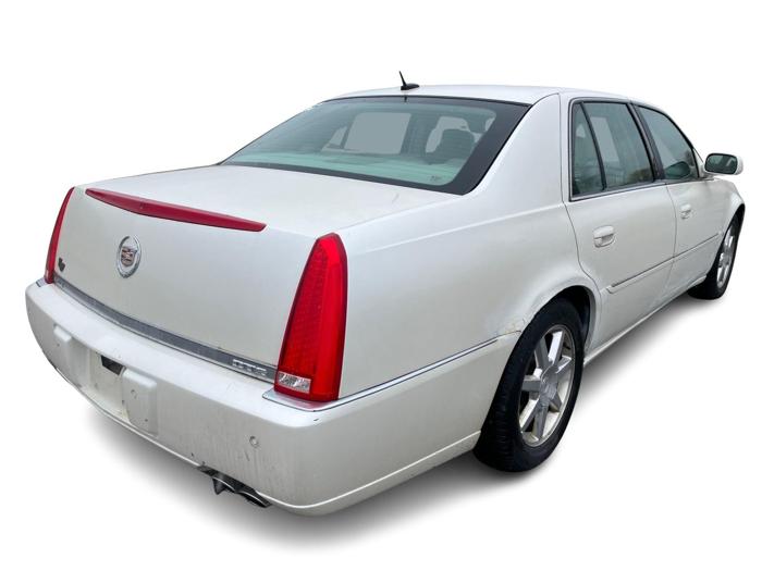 2008 cadillac dts luxury-iii with 119119 miles for sale near elk-river, minnesota 9f48bcb001d04372ac4dcaee330d659a.jpg