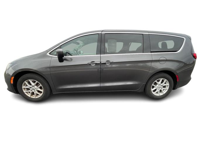 2017 chrysler pacifica touring with 257812 miles for sale near rochester, minnesota 9f60fa6351064616bade8b2c7f6e7b74.jpg