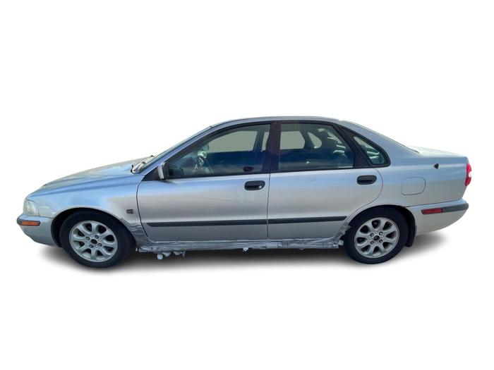 2001 volvo s40 sedan with 144822 miles for sale near elk-river, minnesota 9f72de03429e4e169dc170fd3fab536d.jpg