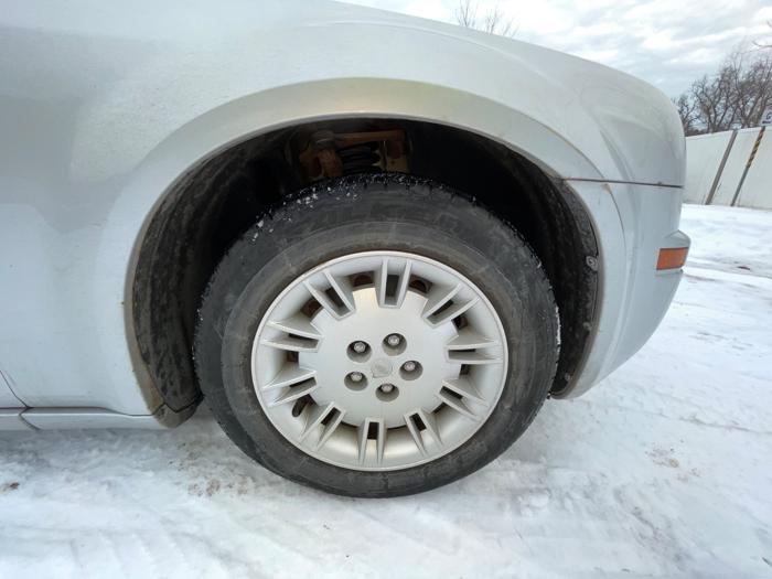 2005 chrysler 300 base with 181192 miles for sale near elk-river, minnesota 9f86e80abf2a4e528d316059a4a4255a.jpeg