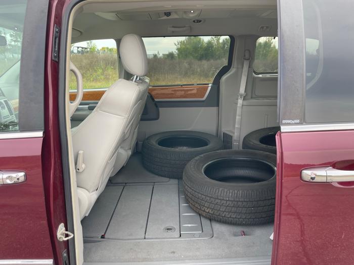2008 chrysler town-&-country limited with 80731 miles for sale near elk-river, minnesota 9f9e66704b7b4dd5bca9d9f29861c3d0.jpeg