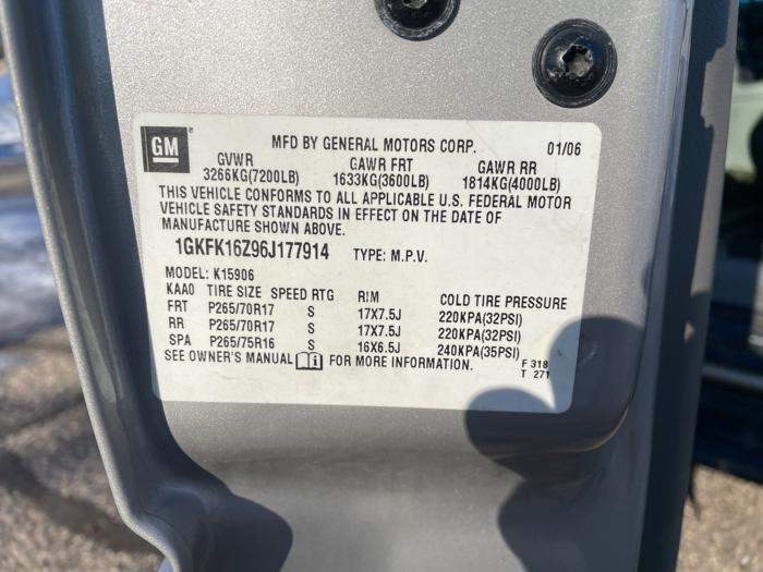 2006 gmc yukon-xl sl-1500-4wd with 260584 miles for sale near fridley, minnesota 9fd9a7776ce244759a701fdd19474133.jpeg