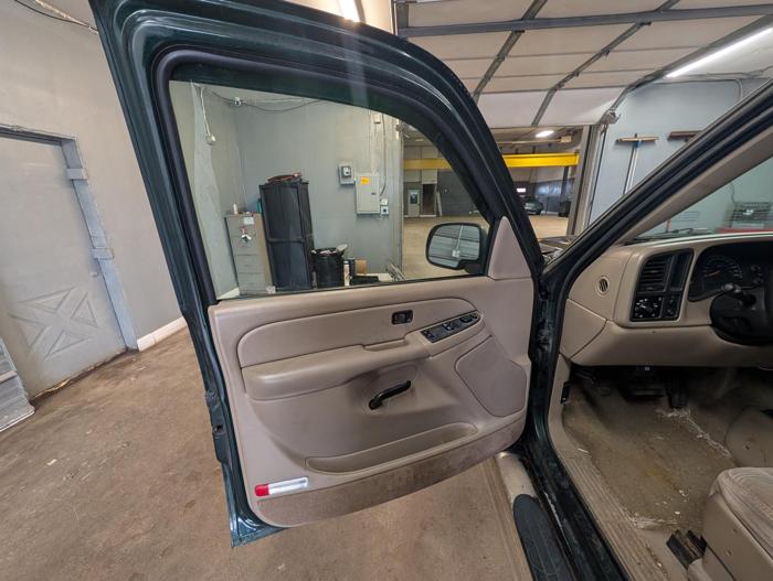 2004 chevrolet silverado-1500 work-truck-ext.-cab-short-bed-4wd with 322888 miles for sale near elk-river, minnesota 9fddaf8e5e2e414282f78cb54ebb95c2.jpg