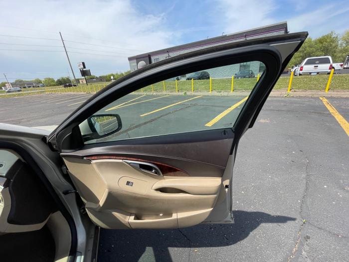 2011 buick lacrosse cxl-fwd with 193954 miles for sale near ham-lake, minnesota a05f39b820234a01add3949a17024e16.jpeg
