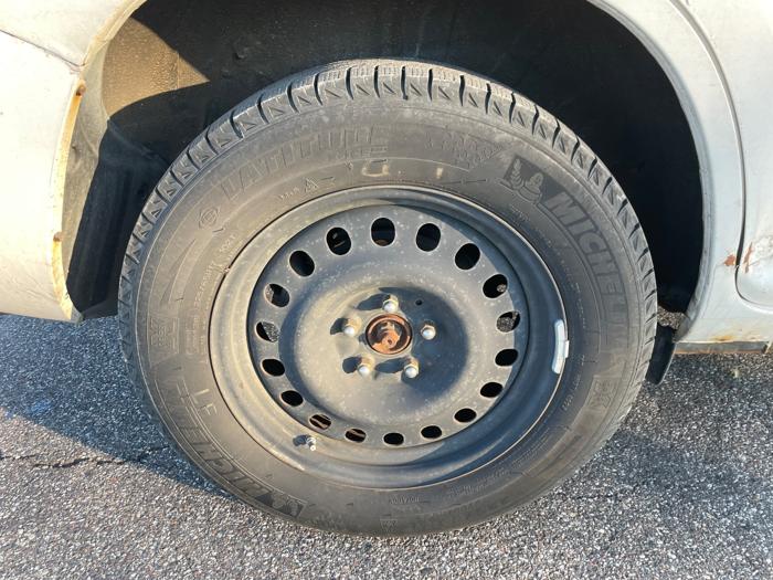 2008 toyota rav4 base-i4-4wd with 149615 miles for sale near elk-river, minnesota a05ffb97a14b4d5ab9c58076bb2af40f.jpeg