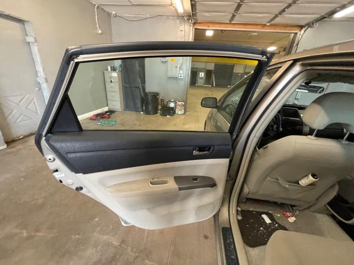 2006 toyota prius 4-door-liftback with 175609 miles for sale near elk-river, minnesota a060c48e0d8d49f78aedf5b10200bc5e.jpeg
